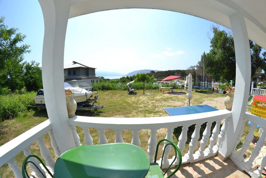 Apartmani Jenny I Tania 洛帕 外观 照片