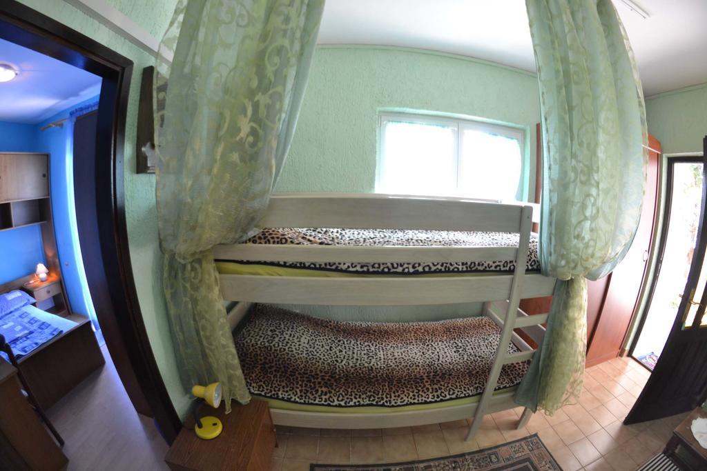 Apartmani Jenny I Tania 洛帕 外观 照片