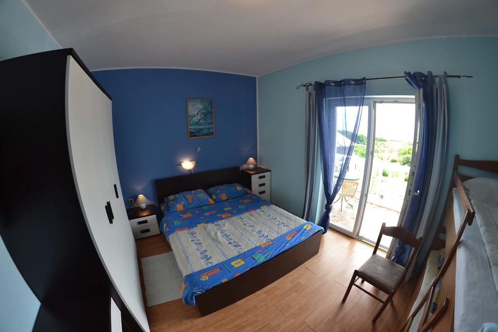 Apartmani Jenny I Tania 洛帕 外观 照片